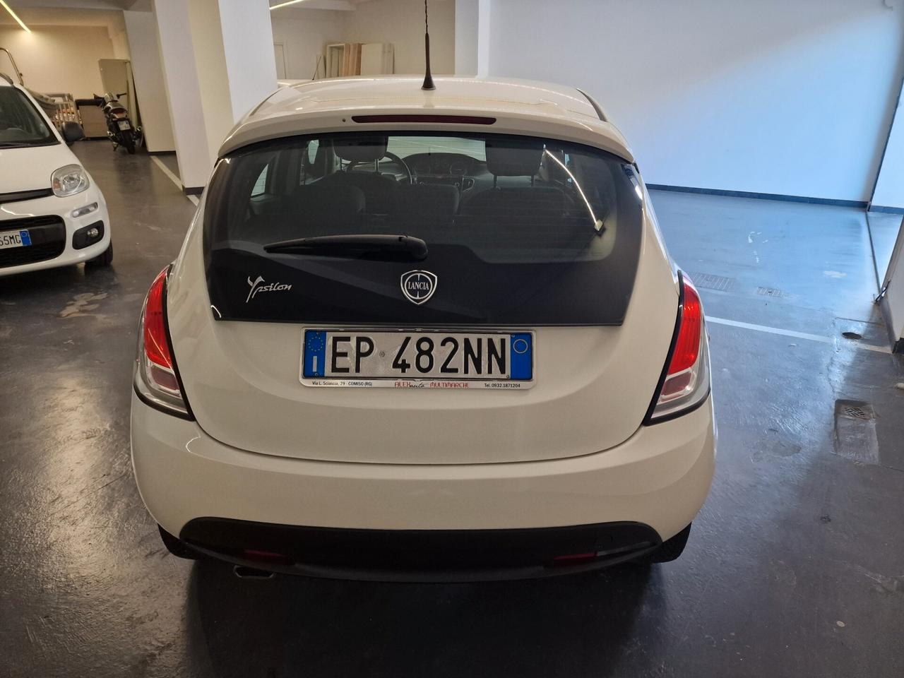 Lancia Ypsilon 1.3 MJT 16V 95 CV 5 porte S&S Silver