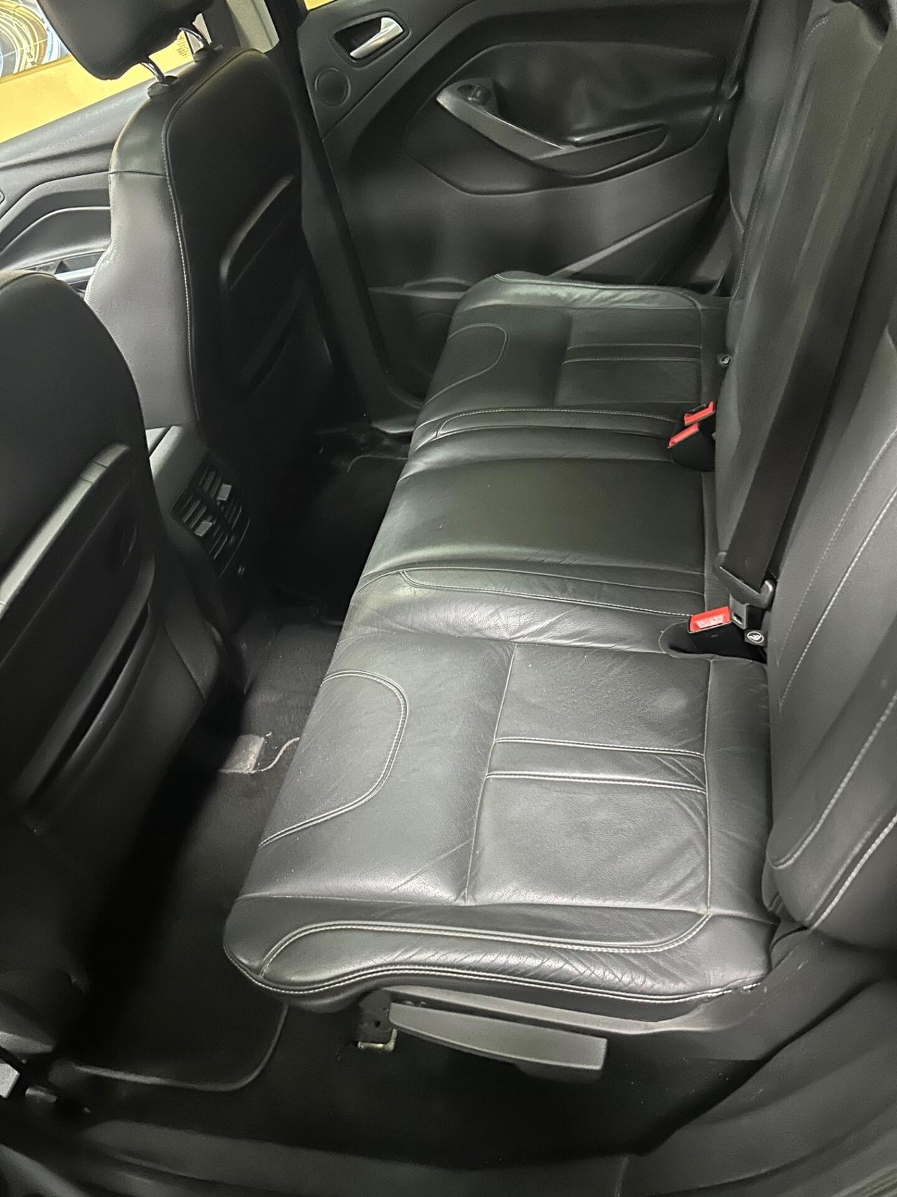 FORD KUGA 2.0 Tdci “TETTO/PELLE/NAV/RETR/19”-2013