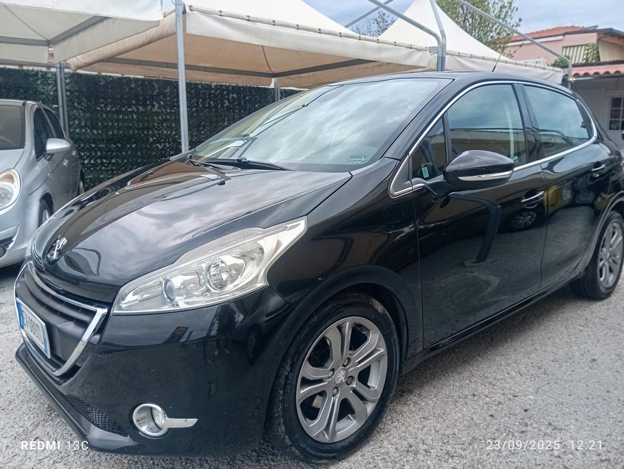 Peugeot 208 1.6 e-HDi 92 CV Stop&Start 5 porte Allure