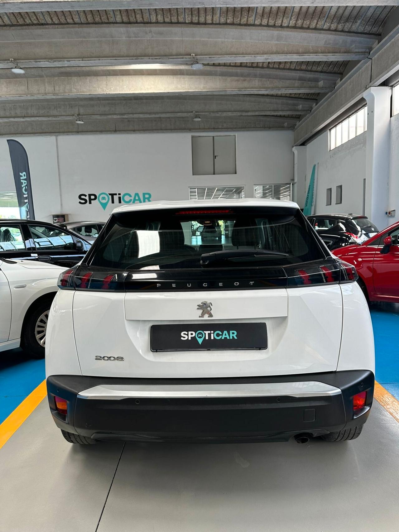 Peugeot 2008 1.2 PureTech 100 full optional
