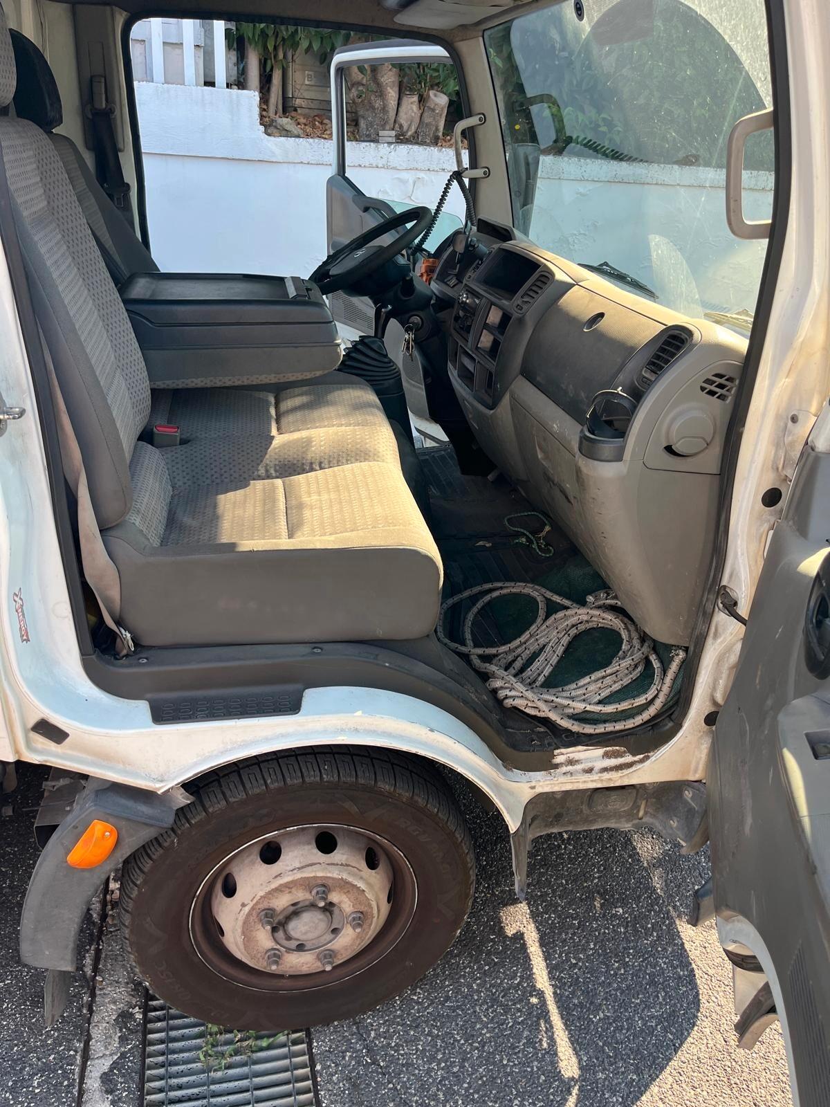 Nissan Cabstar 35.13 2.5 dCi Cassone Ribaltabile Trilaterale [Solo commercianti]