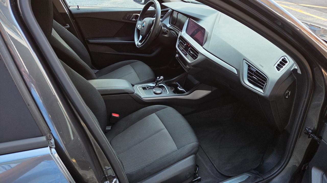 Bmw 116 116d 5p. Business Advantage aut.