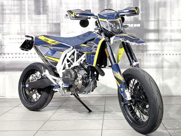 Husqvarna 701 Supermoto