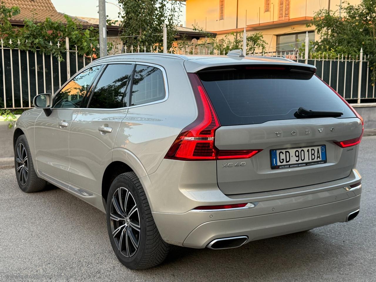VOLVO XC60 B4 AWD GEARTRONIC INSCRIPTION