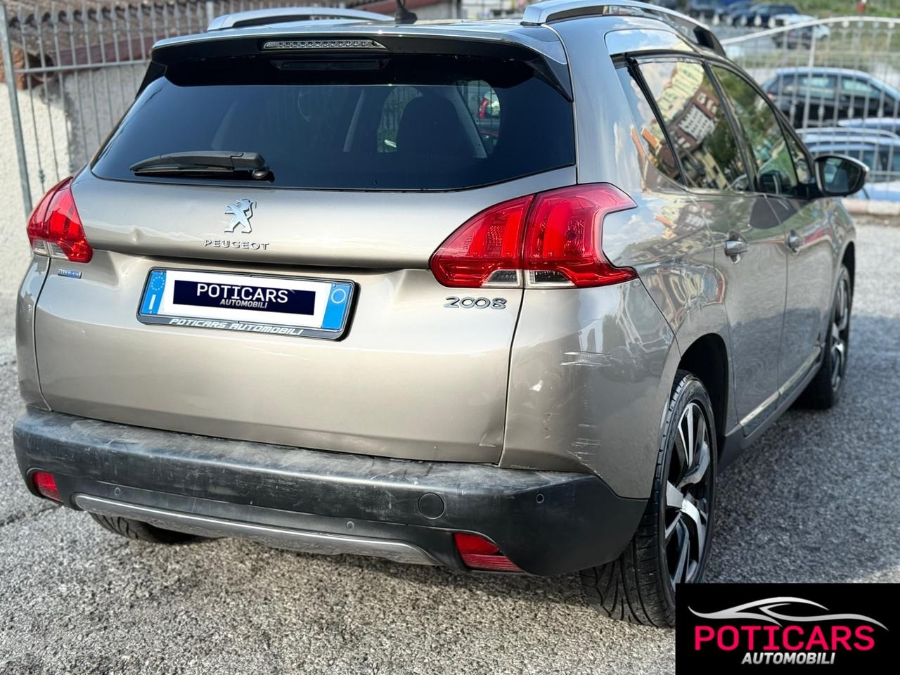 Peugeot 2008 BlueHDi 100 Allure