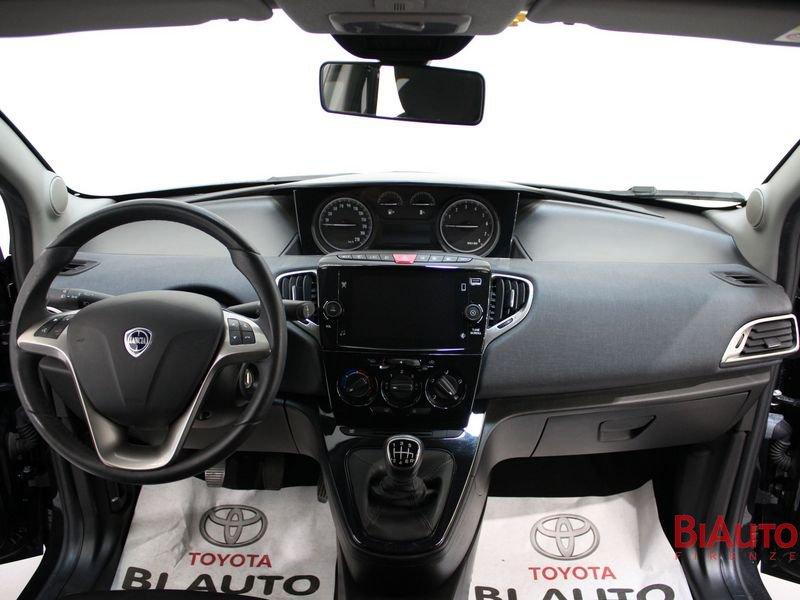 Lancia Ypsilon Ypsilon 1.0 firefly hybrid Gold s&s 70cv 5p.ti