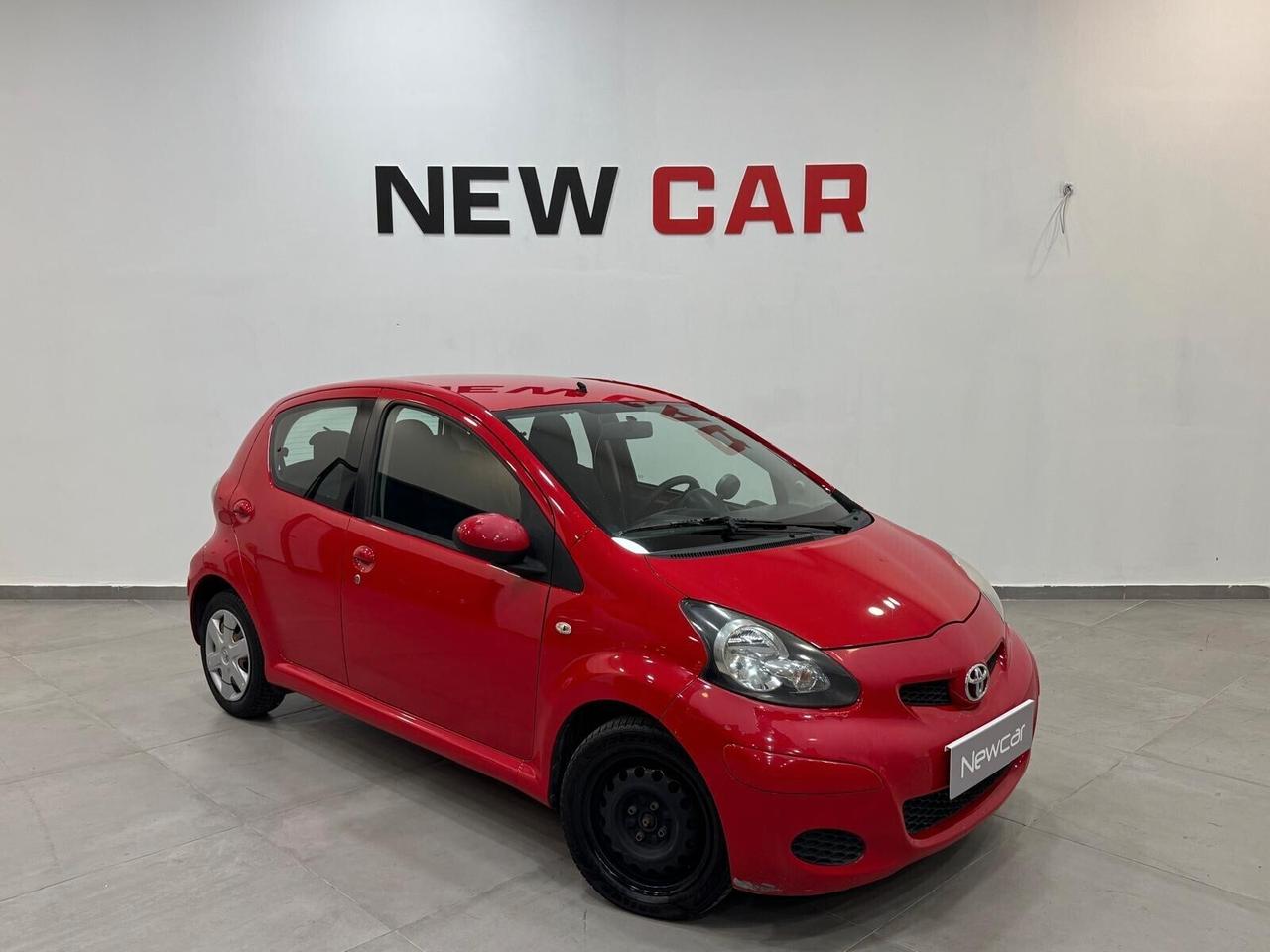 Toyota Aygo 1.0 12V VVT-i 5 porte Sol