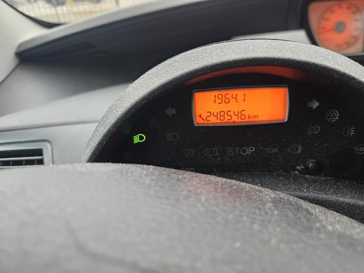 Peugeot 807 2.0 HDi FAP SV