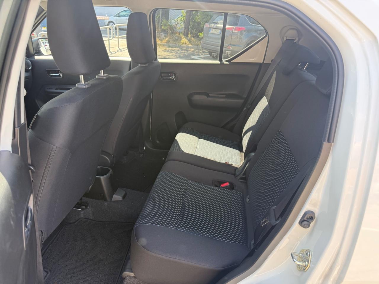 Suzuki Ignis 1.2 Hybrid Top