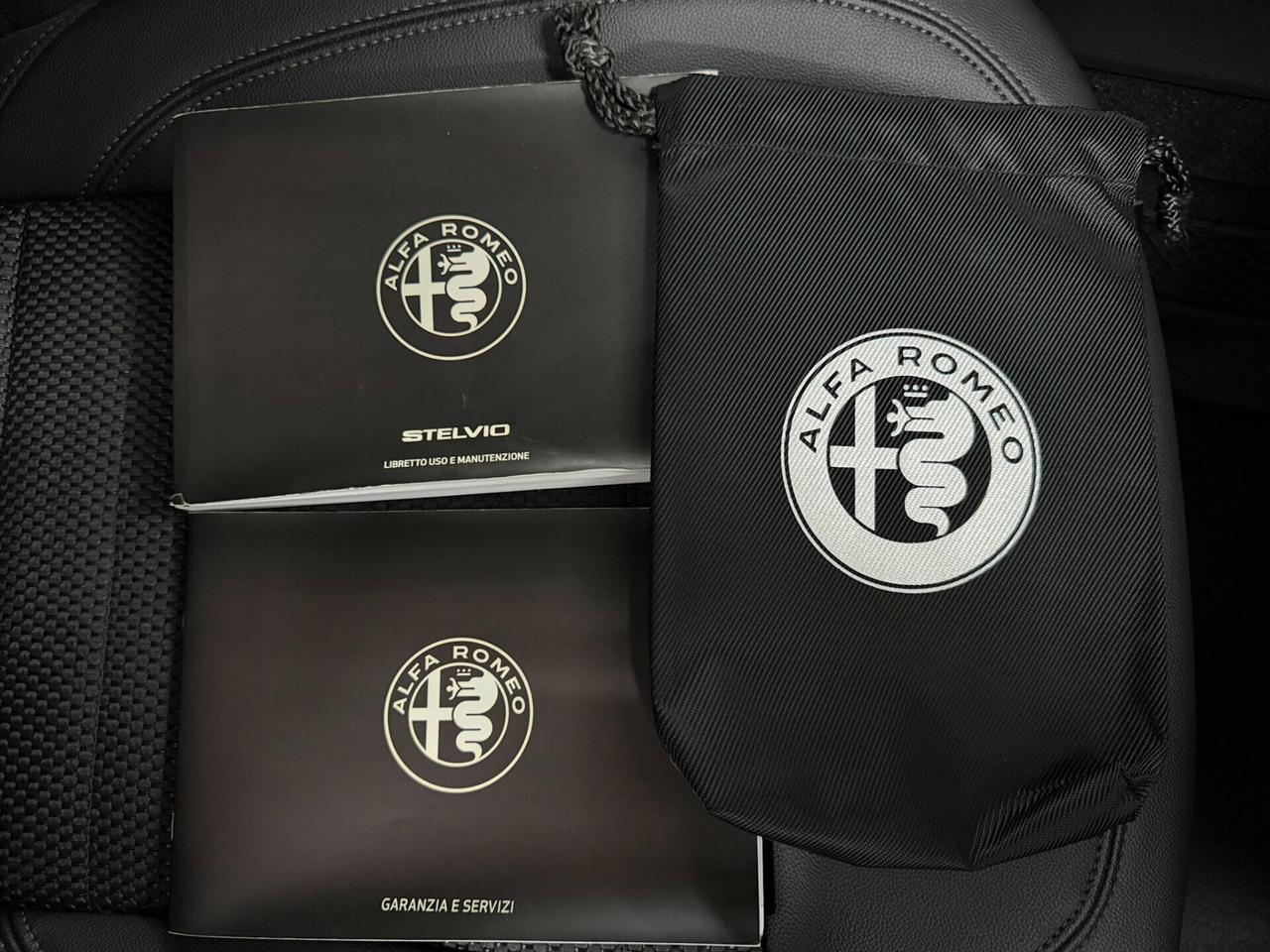 Alfa Romeo Stelvio 2.0 T 200 CV SPRINT CERCHI 19" AT8 Q4 TAGLIANDATA