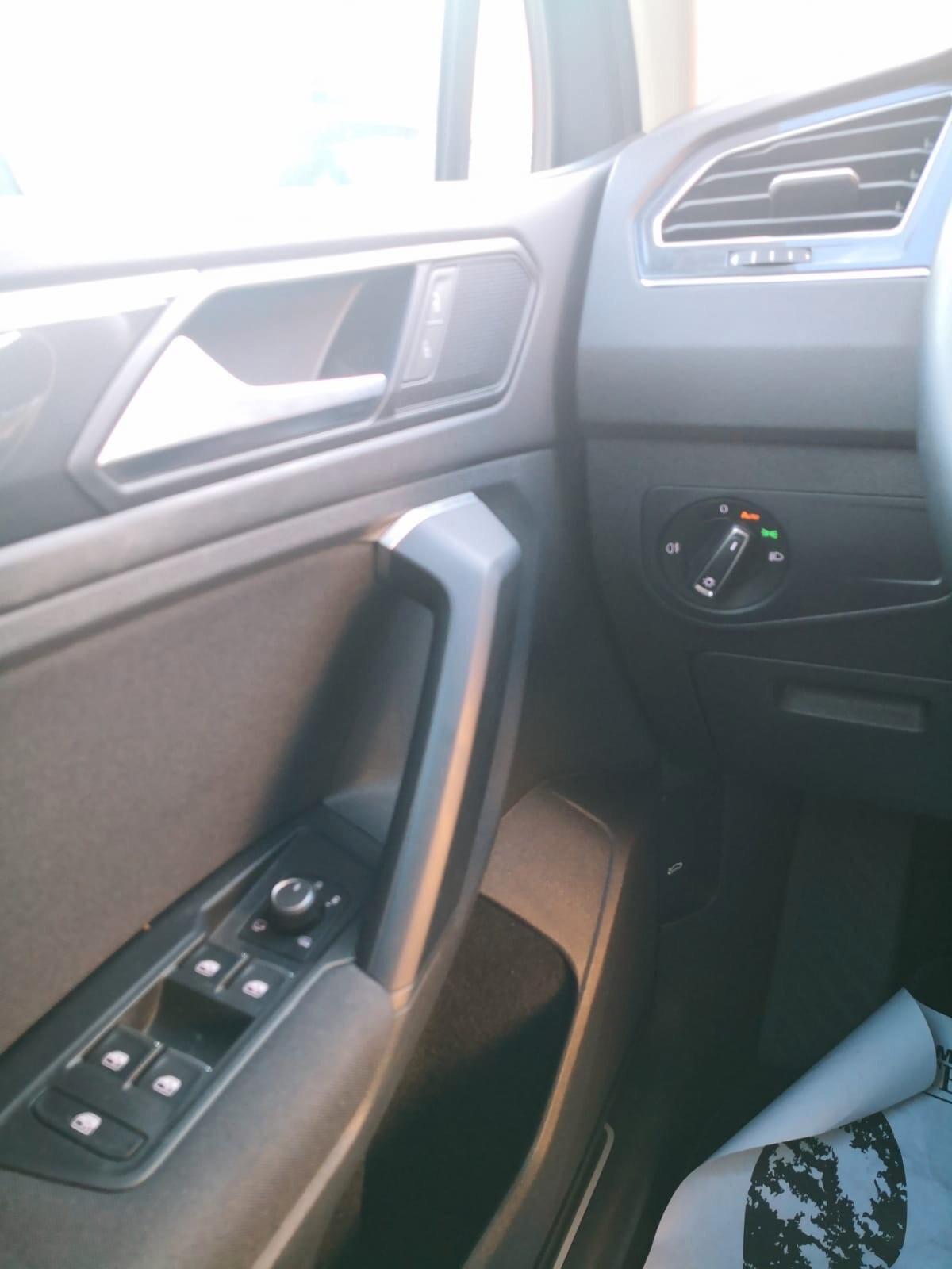 Volkswagen Tiguan 2.0 TDI 150 CV SCR DSG Life ***COCKPIT DISPLAY***