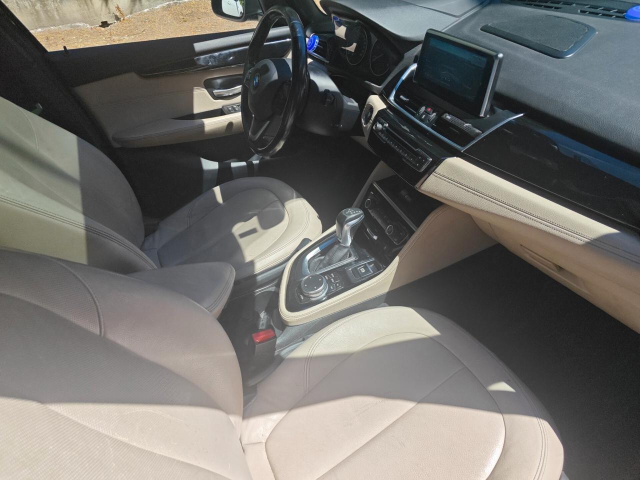 Bmw 2er Active Tourer 218d Luxury