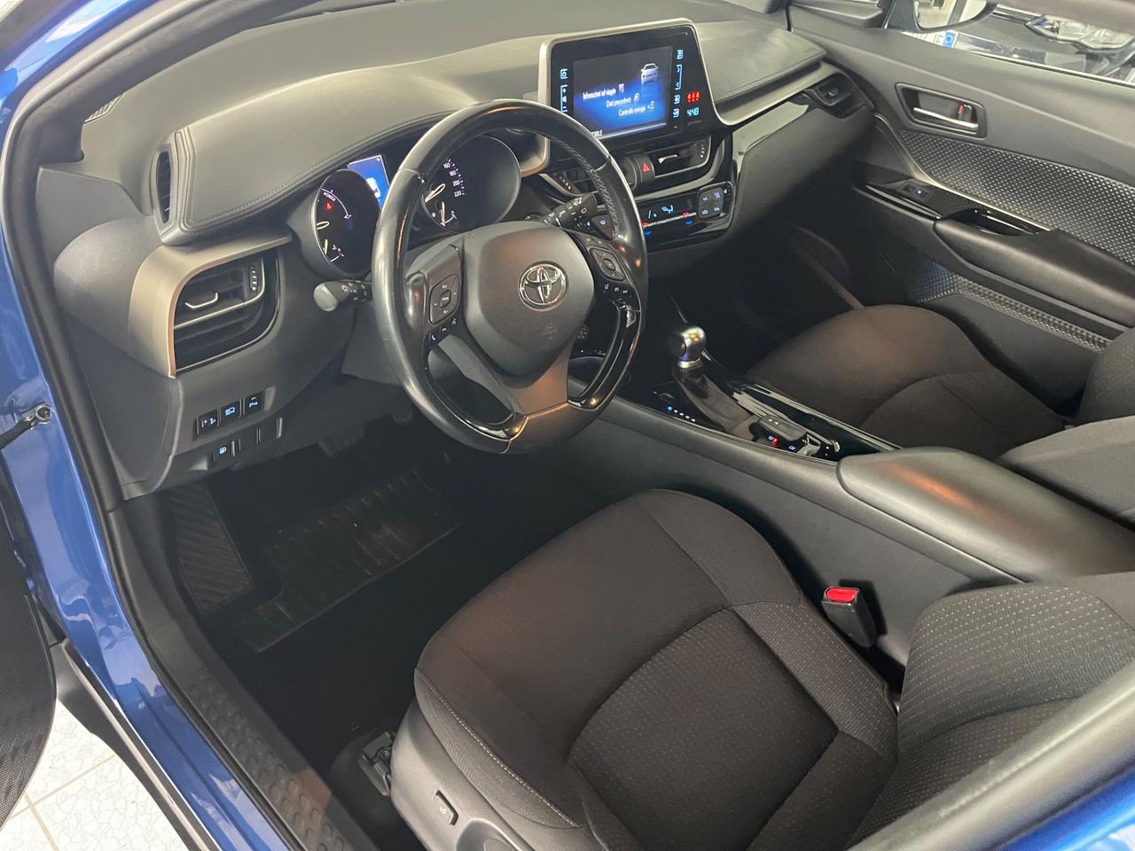 Toyota C-HR 1.8 Hybrid E-CVT Style
