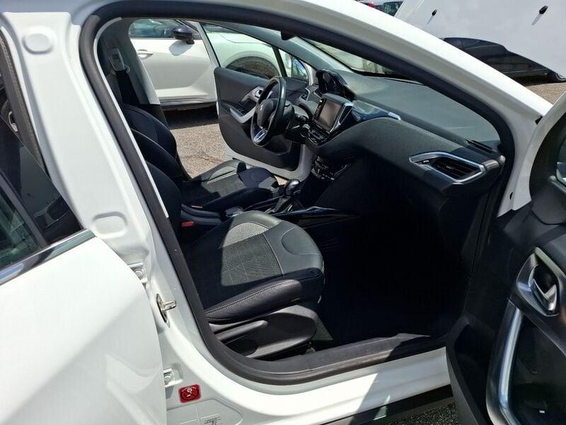 Peugeot 2008 1.2 PureTech 82 CV Allure