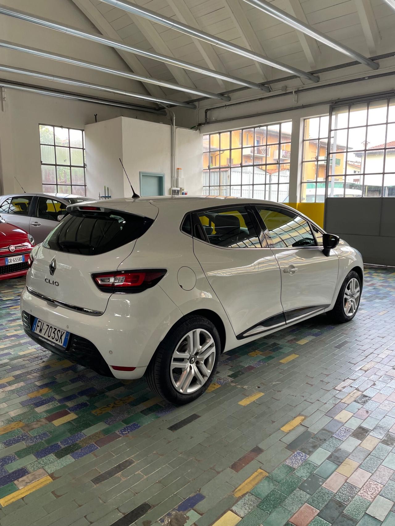 Renault Clio 1.5 dCi 8V 90 CV Moschino
