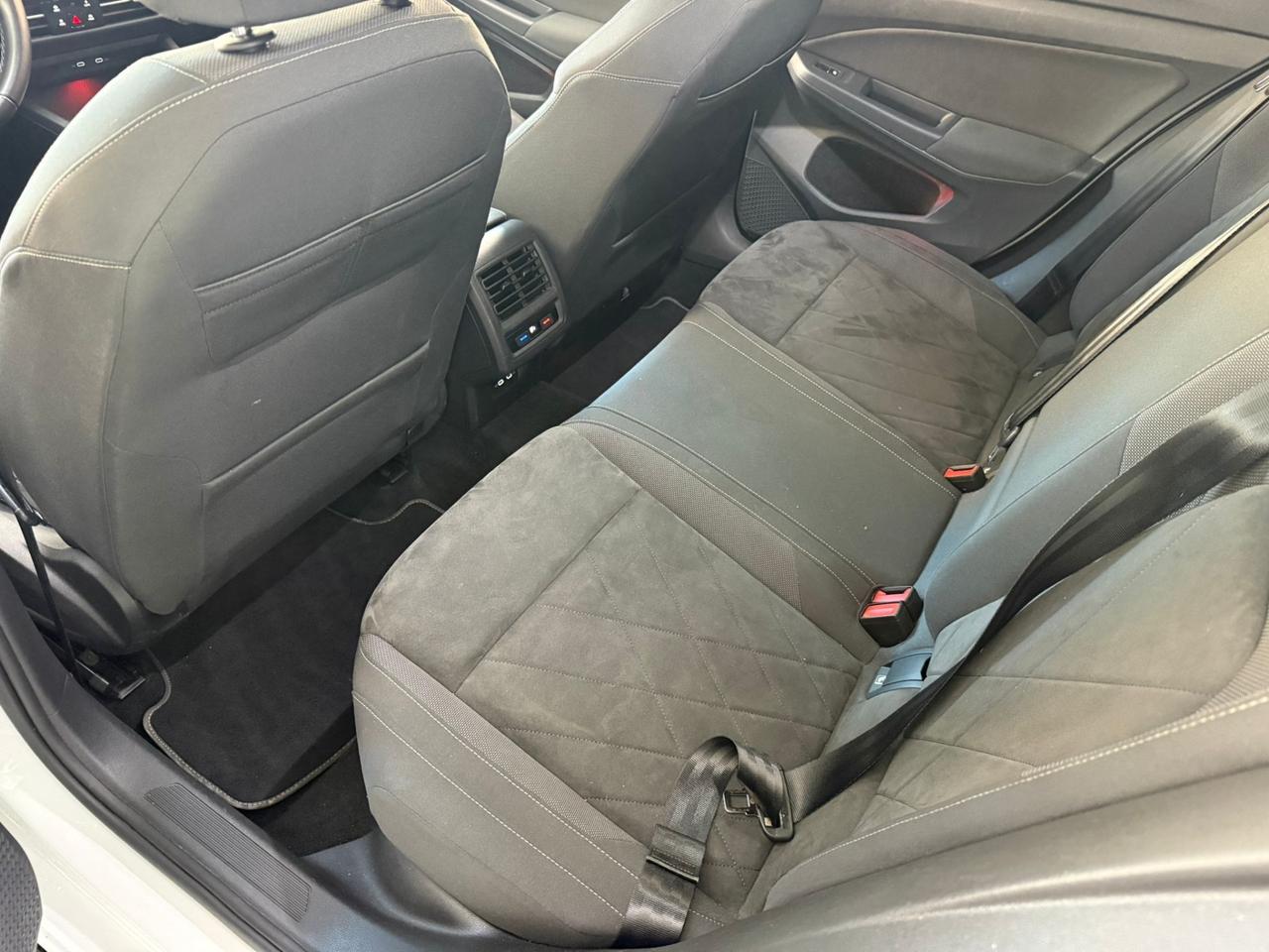 Golf 1.5 eTSI 150 CV EVO ACT DSG 1st Edition Style GTI