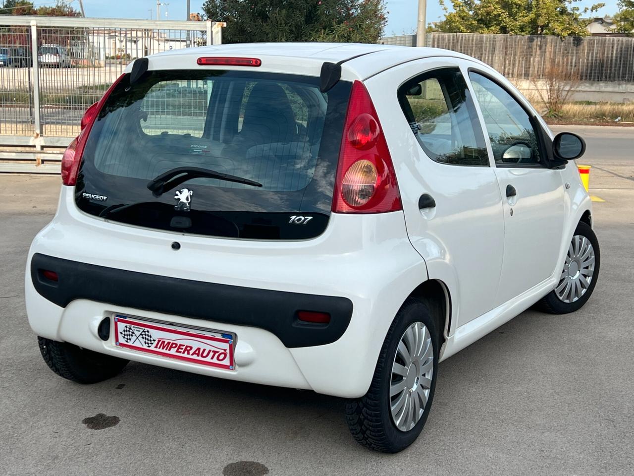 Peugeot 107 1.0 Allure Tagliando e Garanzia