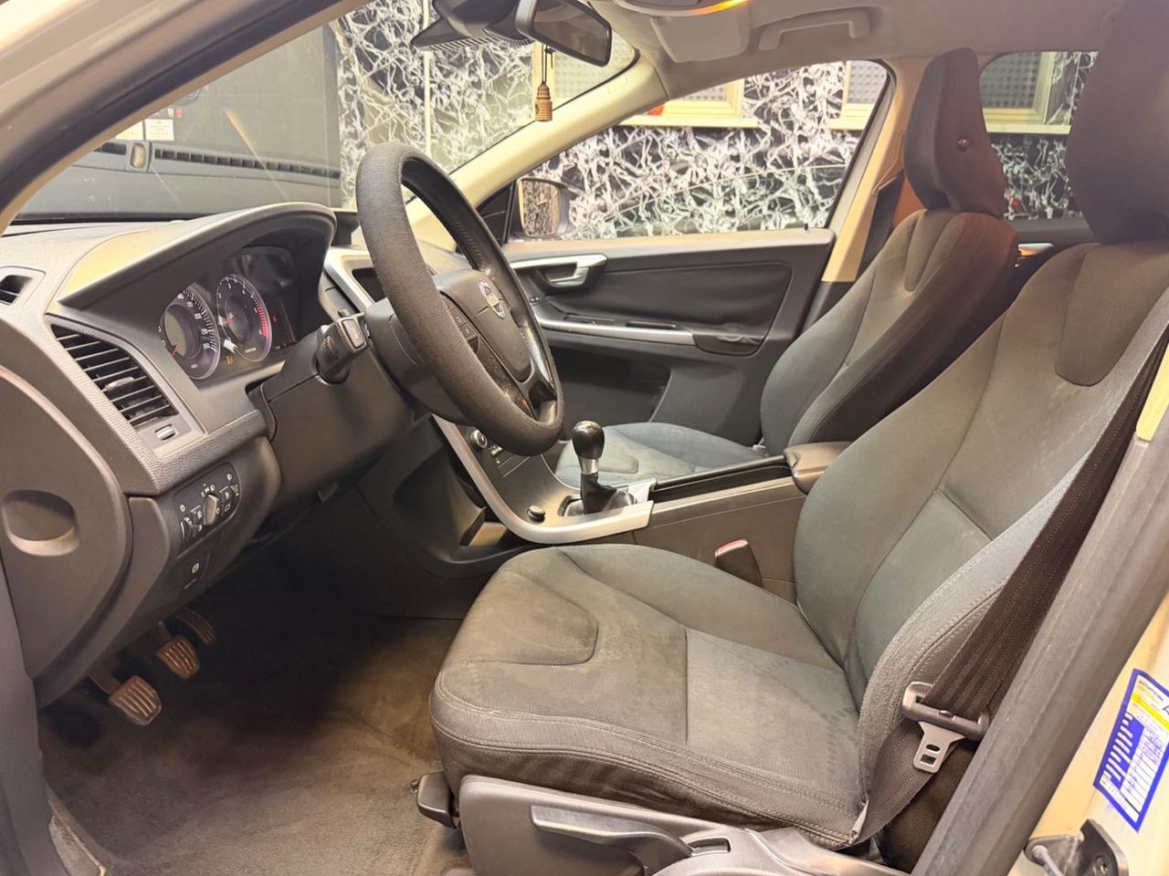 Volvo XC 60 XC60 2.4 D 163 CV AWD Momentum