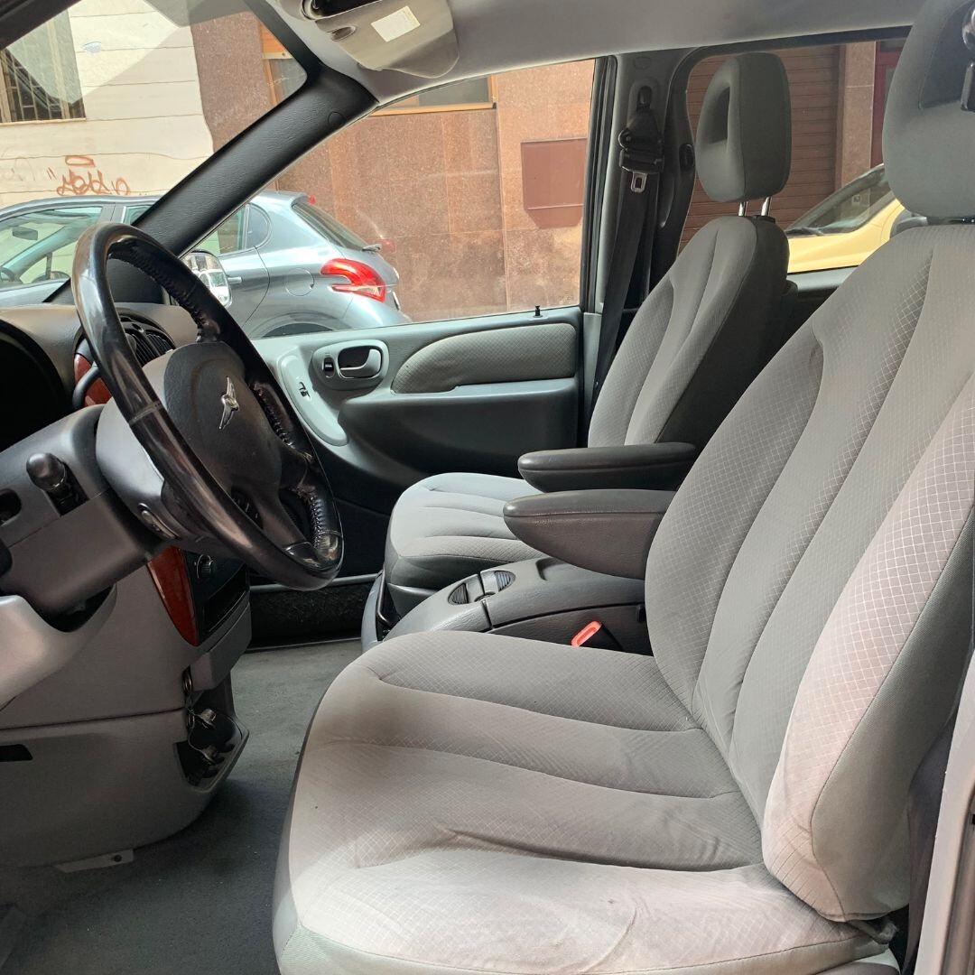 Chrysler Voyager 2.8 CRD cat LX **CAMBIO AUTOMATICO**
