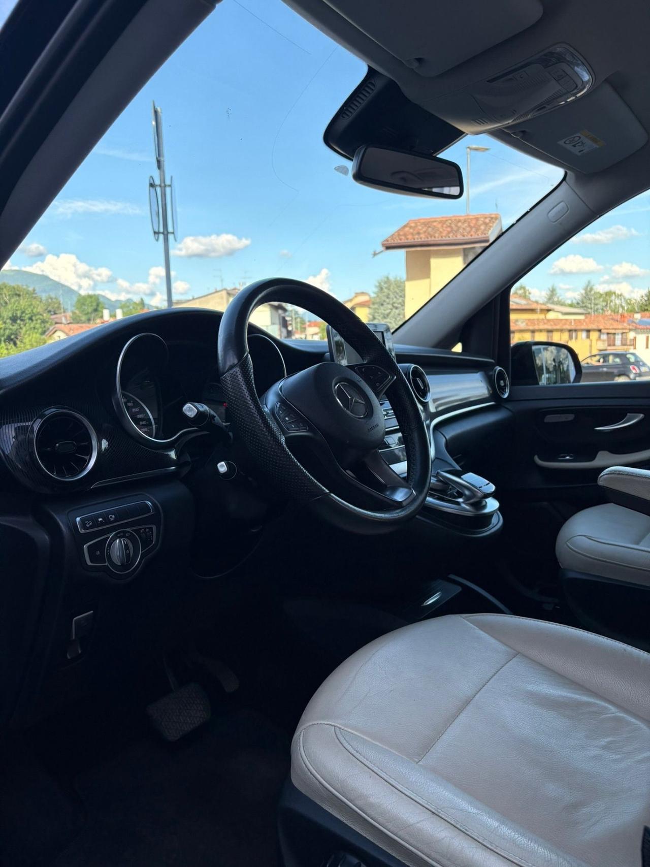 Mercedes-benz V 220 d Automatic 4Matic Executive Long