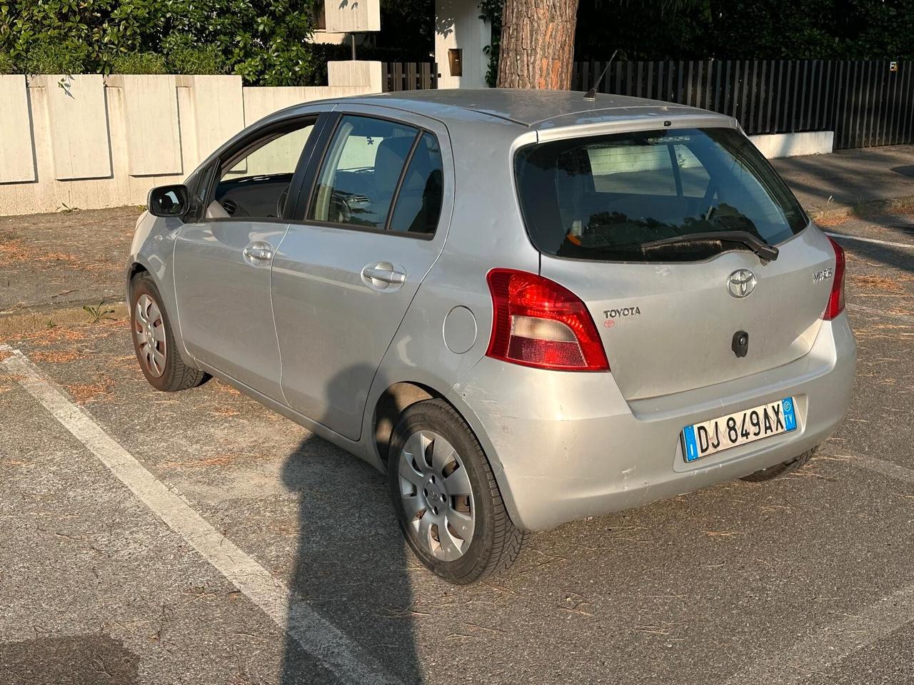 Toyota Yaris 1.0 5 porte - NEOPATENTATI