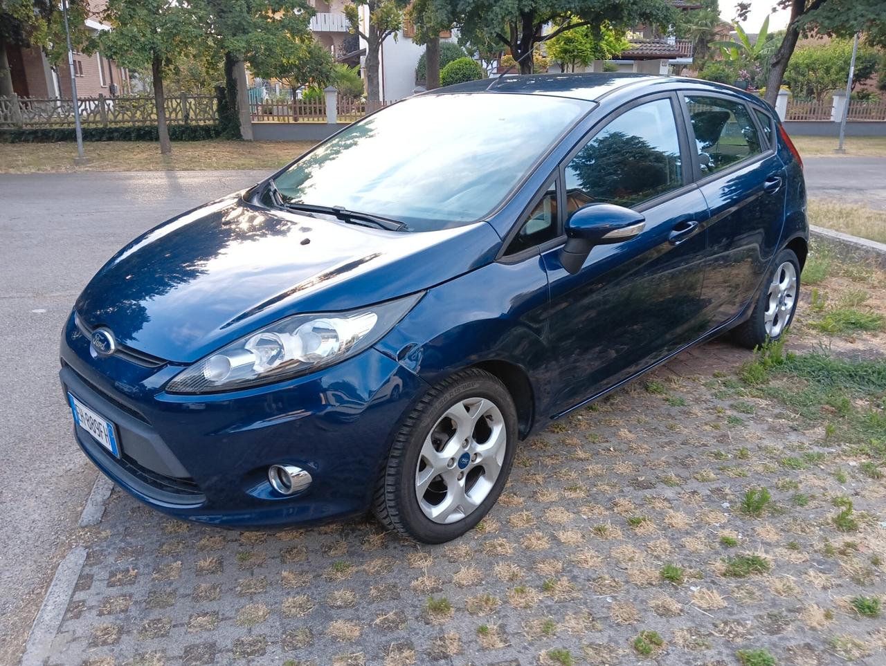 Ford Fiesta Ikon 1.2 60CV 5 porte