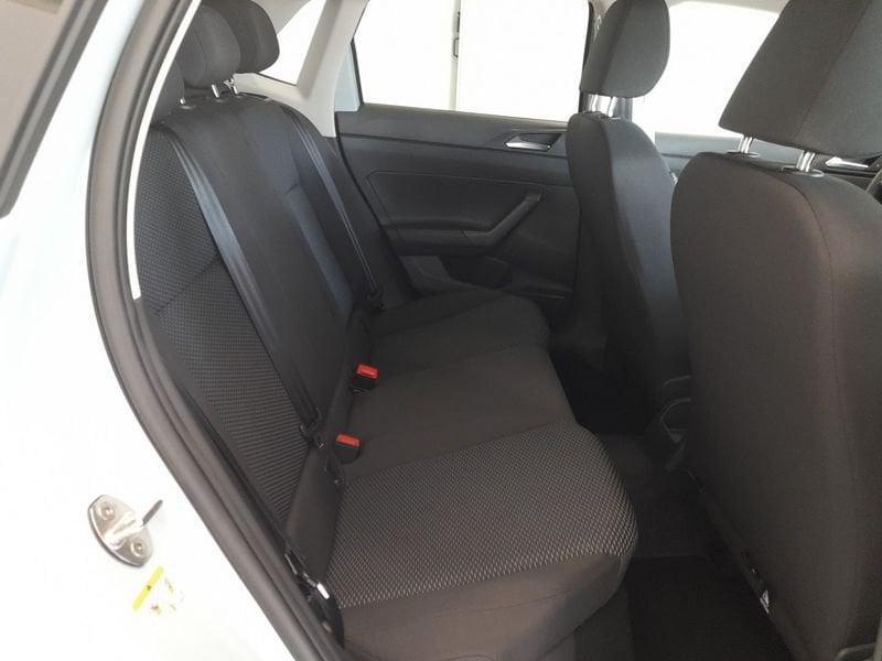 Volkswagen Polo 1.0 Young