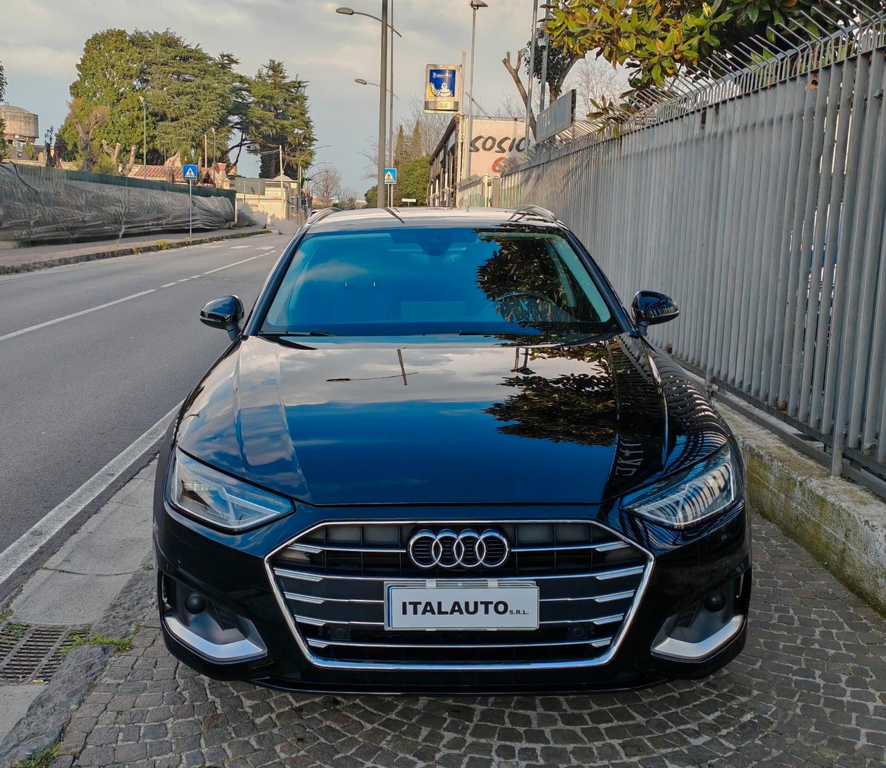 Audi A4 Avant 2.0 TDI 136 CV S tronic Business Advanced