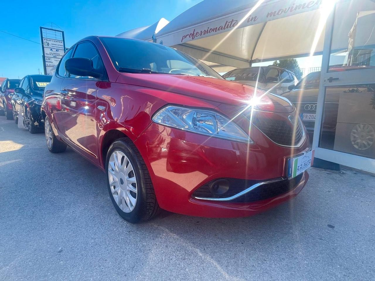 Lancia Ypsilon 1.2 69 CV 5 porte GPL Ecochic Gold
