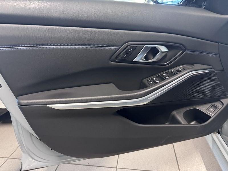 BMW Serie 3 318d 48V Touring Msport