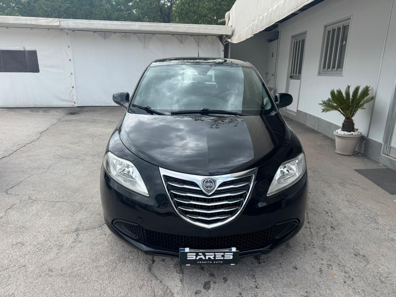 Lancia Ypsilon 1.2 GPL 69 CV 5 porte S&S Silver