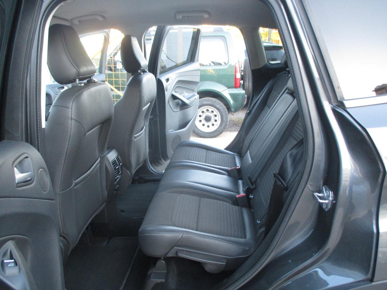 Ford Kuga 1.5 TDCI 120 CV ST-LINE GARANZIA 24 MESI