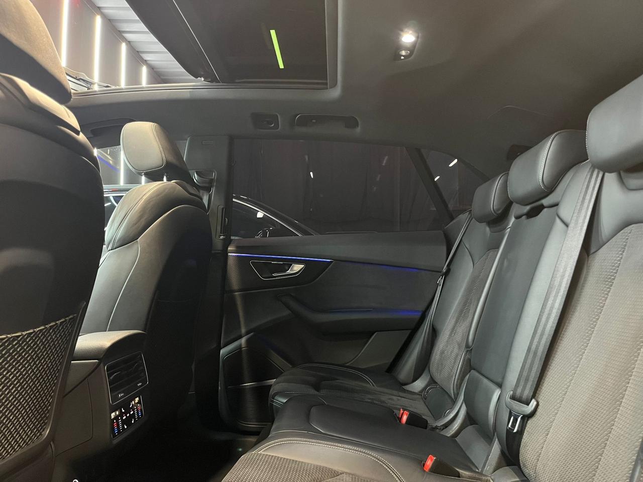 Audi Q8 50 TDI 286CV ALLES. SQ8 TETTO IVA DEDUCIBILE