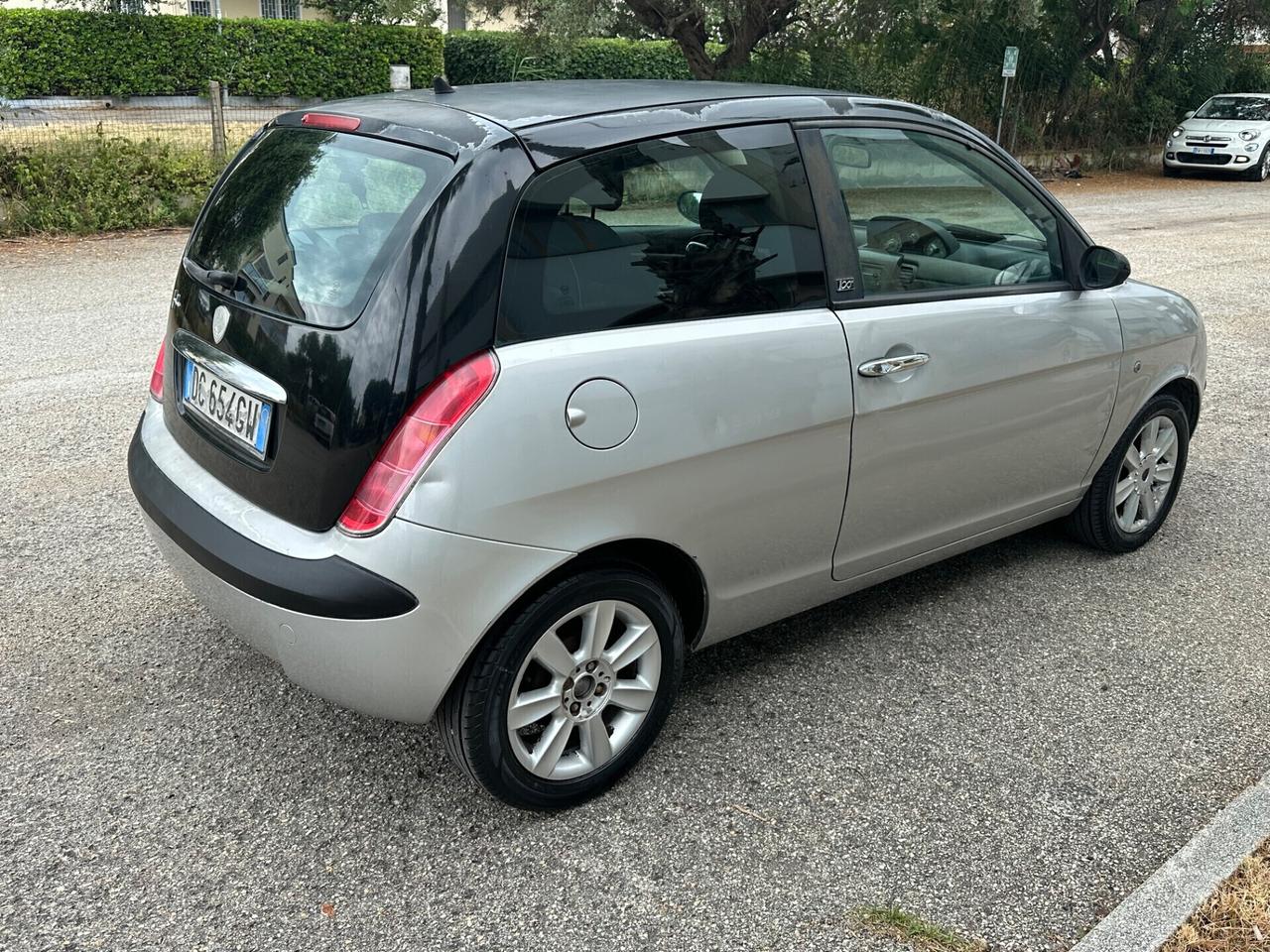 Lancia Ypsilon 1200 benz 2006 neopatentati