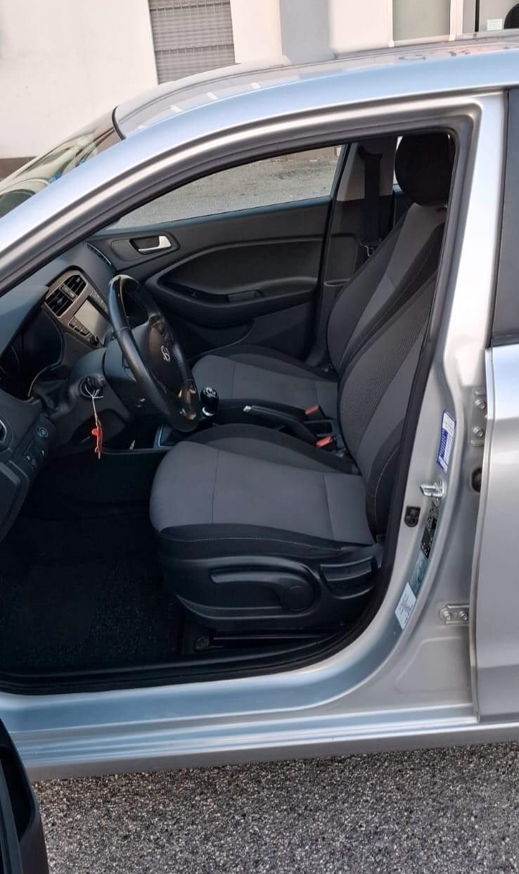 Hyundai i20 1.2 5 porte Econext Connectline