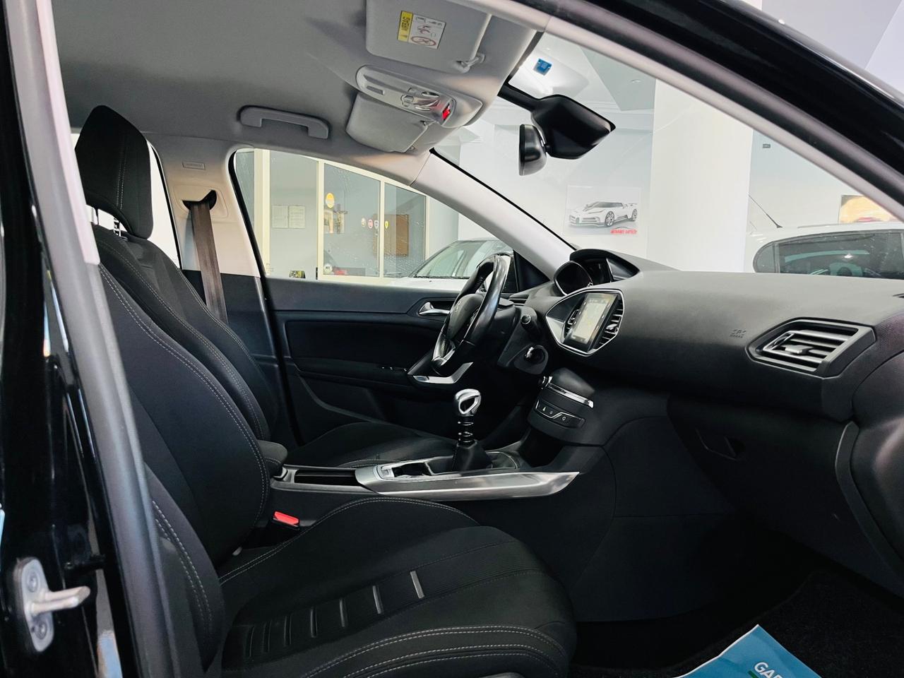 Peugeot 308 1.6 e-HDi 115 CV Allure anno 2014