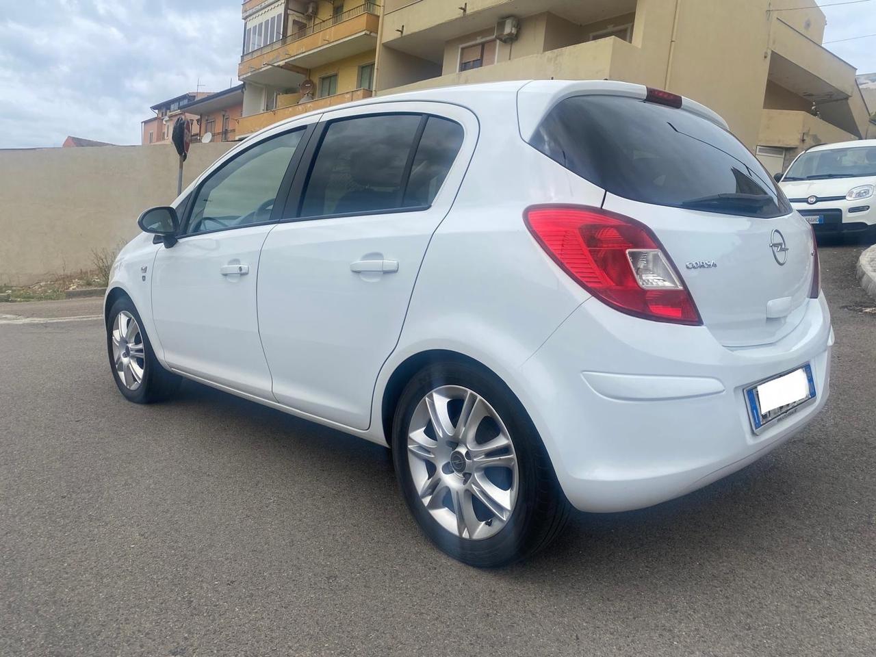 OPEL CORSA 1.3 CDTI MOLTO BELLA GUARDA