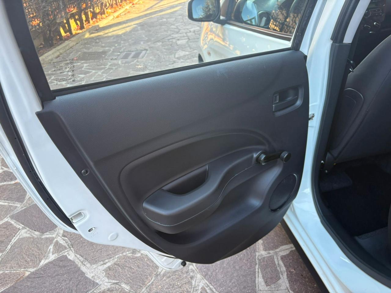 Mitsubishi Space Star 1.0 Funky