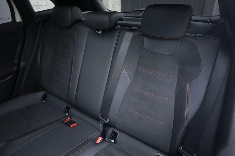 Mercedes-Benz GLA Mercedes-Benz GLA 200 d Automatic 4Matic Premium Tetto Panoramico Unicoproprietario