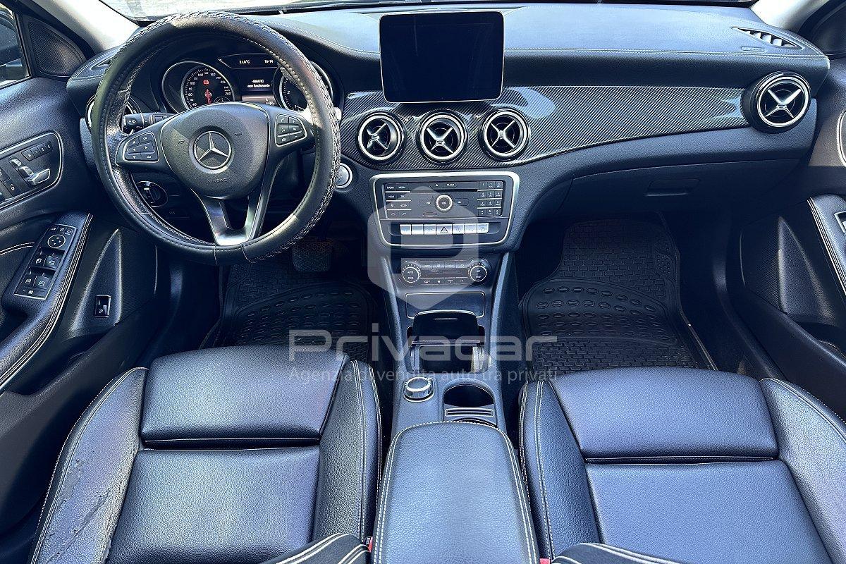 MERCEDES GLA 200 d Automatic 4Matic Sport