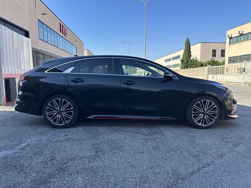 Kia ProCeed 1.6 T-GDI GT DCT 204cv
