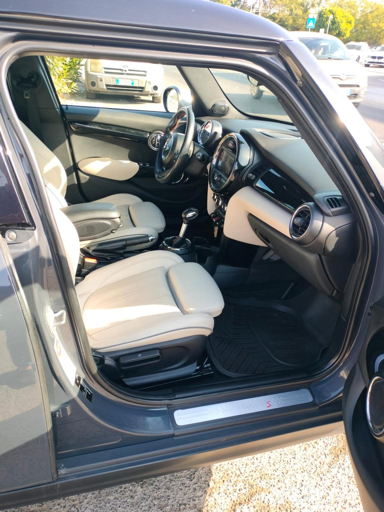 Mini 2.0 Cooper SD Business XL