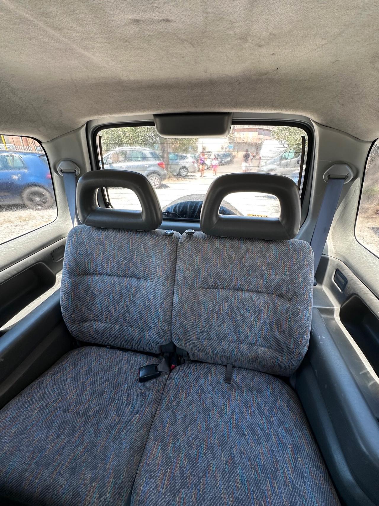 Suzuki Jimny 1.3i 16V cat 4WD JLX