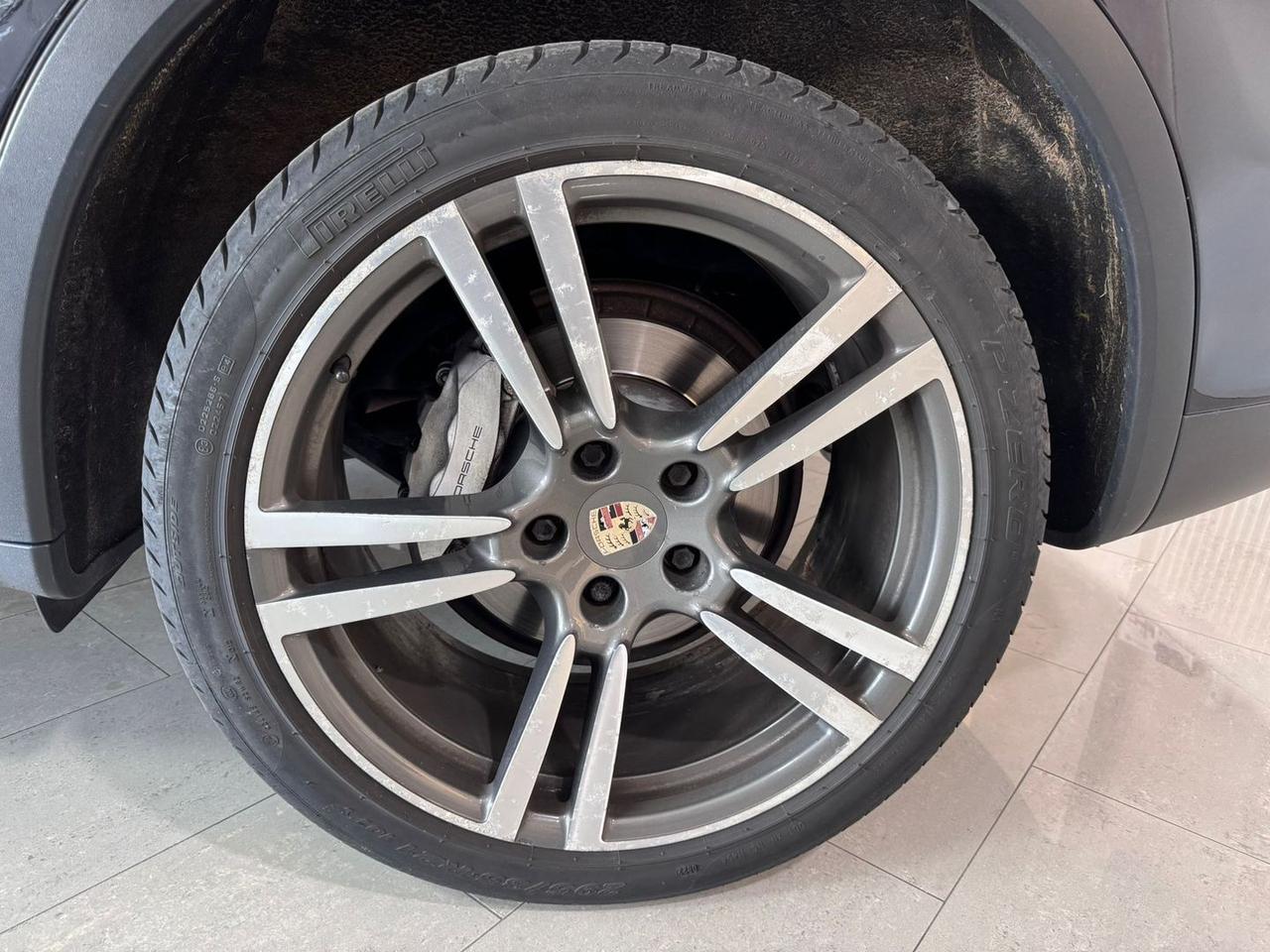 Porsche Cayenne Platinium 3.0