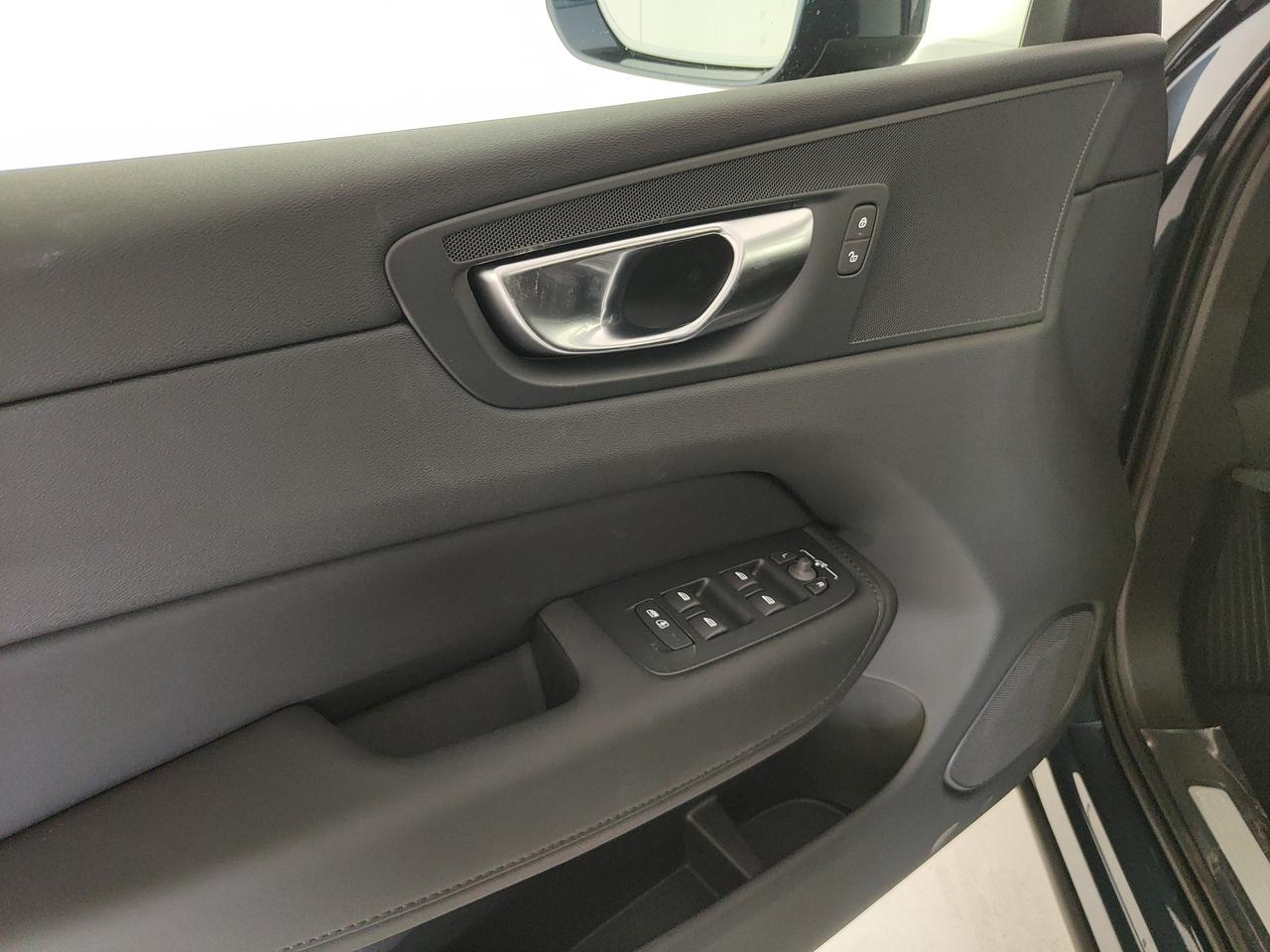 VOLVO XC60 2.0 t6 phev Core awd auto
