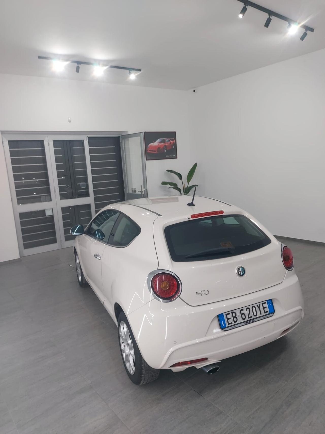 Alfa Romeo MiTo 1.3 JTDm-2 95 CV S&S Distinctive Sport Pack