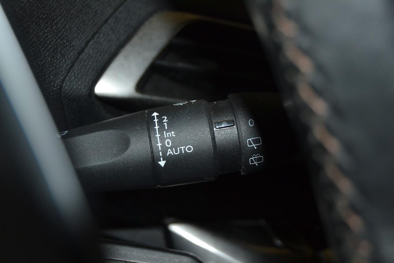 Peugeot 3008 BlueHDi 130CV GT-Line Navi/Pelle/Xenon/UNIPRO