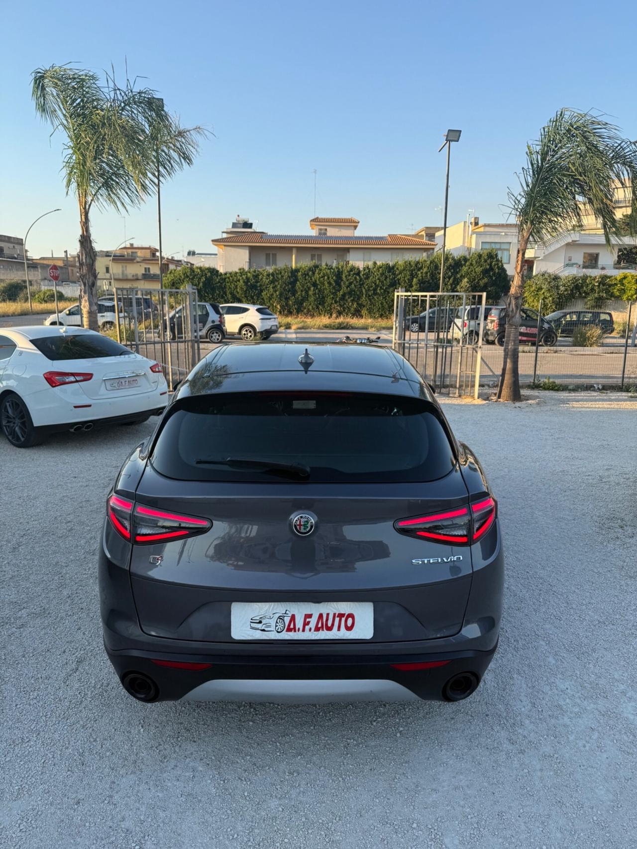 Alfa Romeo Stelvio 2.2 Turbodiesel 210 CV AT8 Q4 Super