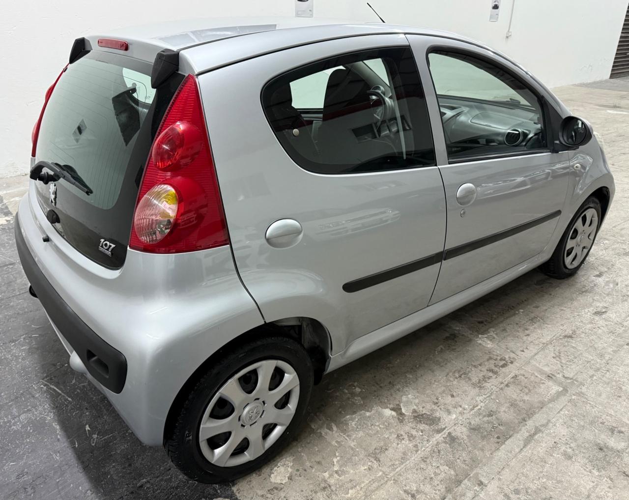 Peugeot 107 1.0 Benzina 68CV 5 porte - 2009