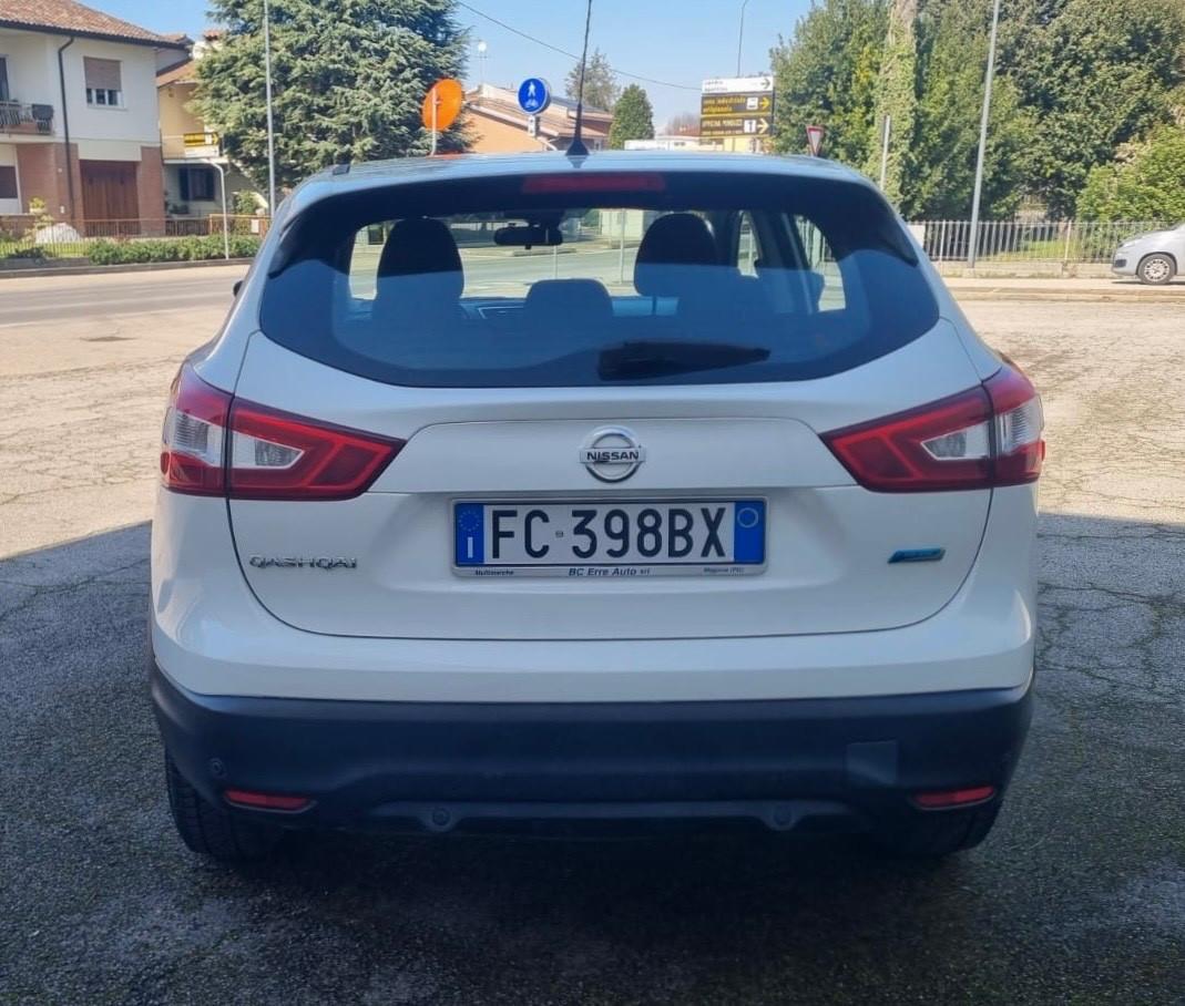 Nissan Qashqai 1.5 dCi N-Connecta